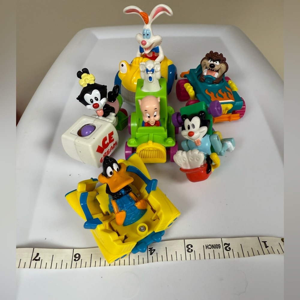 Warner Bros. McDonald’s happy meal vintage Toy Set - loony toons